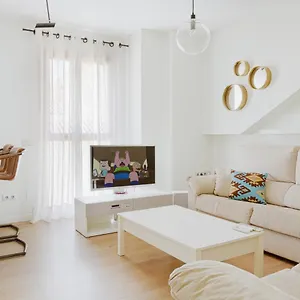 Caleta Homes - Pompidou Lejlighed